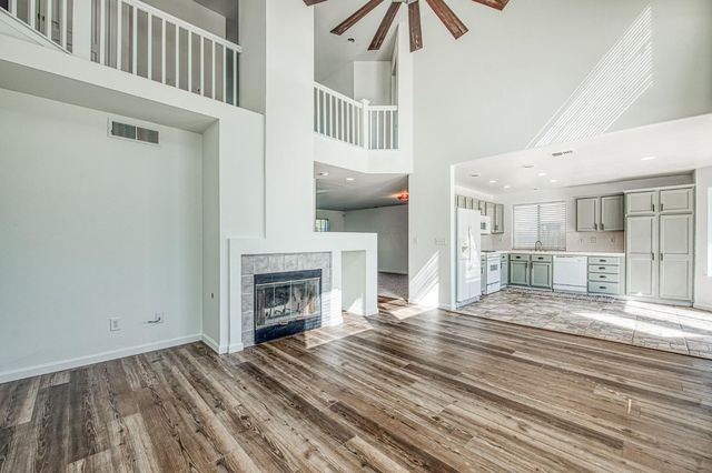 2836 Griffith Avenue, Clovis, CA 93611