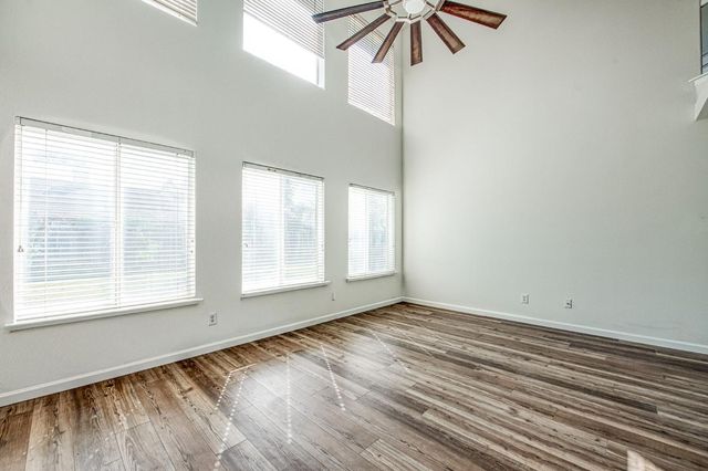 2836 Griffith Avenue, Clovis, CA 93611