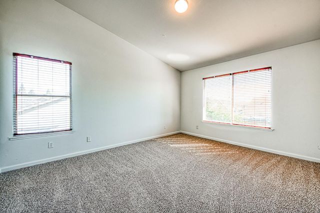 2836 Griffith Avenue, Clovis, CA 93611