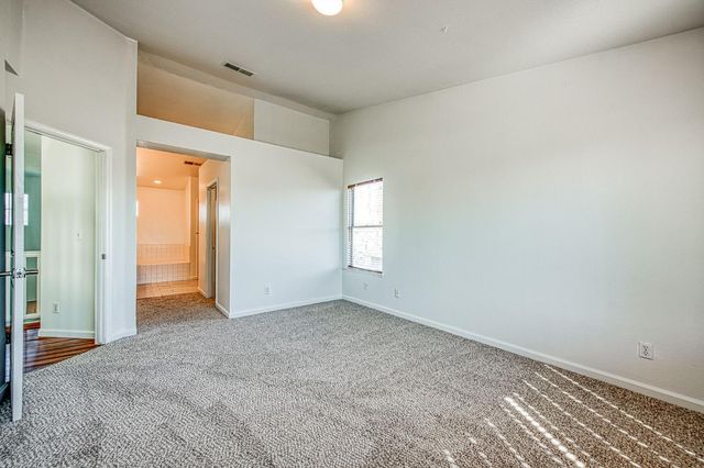 2836 Griffith Avenue, Clovis, CA 93611