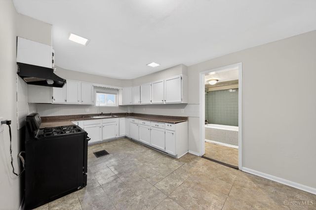 1954 Maple Avenue, Norwood, OH 45212