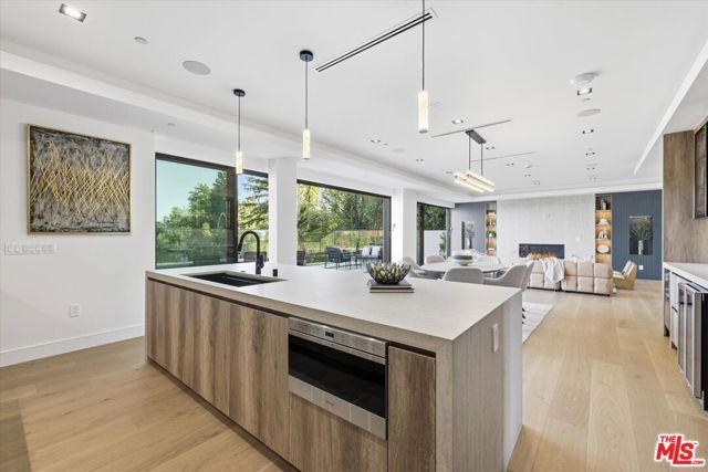 16800 Oak View Drive, Encino (los Angeles), CA 91436