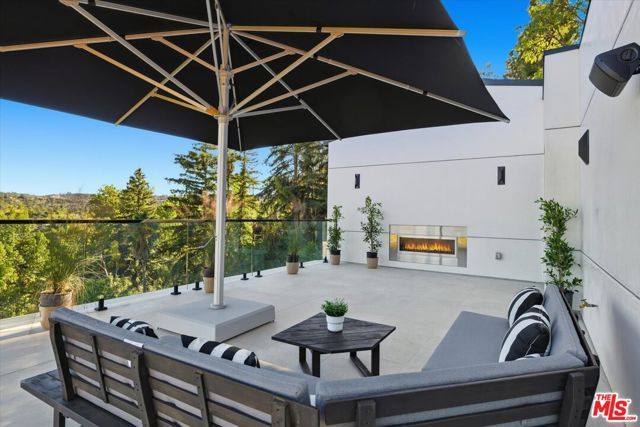 16800 Oak View Drive, Encino (los Angeles), CA 91436