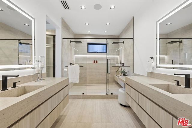 16800 Oak View Drive, Encino (los Angeles), CA 91436