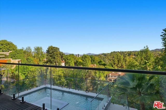 16800 Oak View Drive, Encino (los Angeles), CA 91436