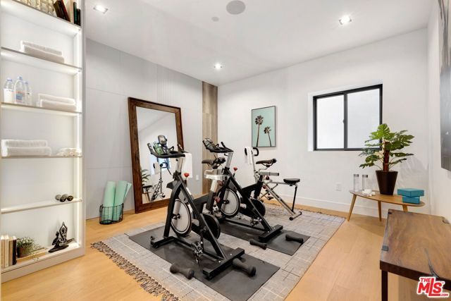 16800 Oak View Drive, Encino (los Angeles), CA 91436