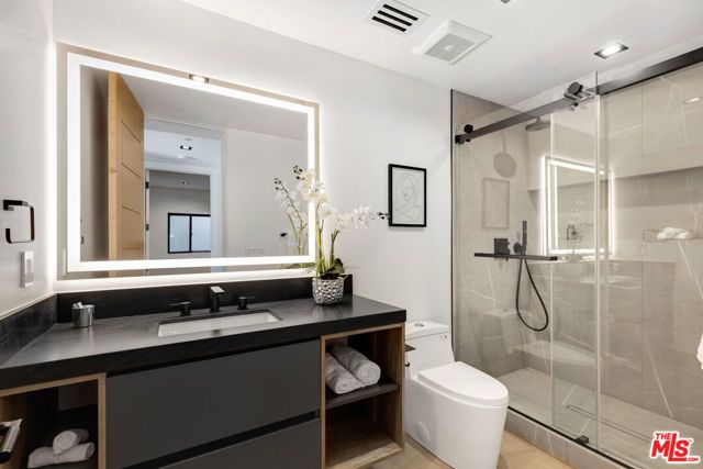 16800 Oak View Drive, Encino (los Angeles), CA 91436