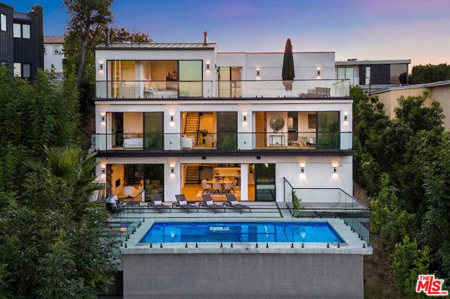 16800 Oak View Drive, Encino (los Angeles), CA 91436