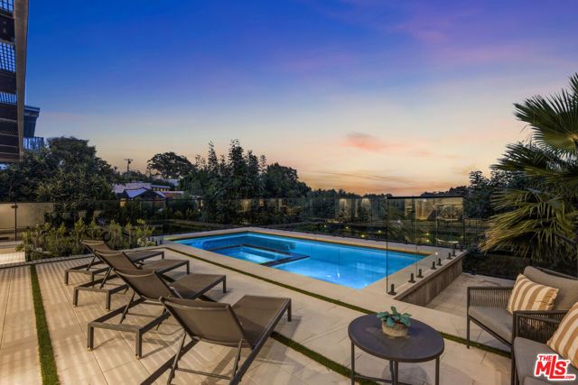 16800 Oak View Drive, Encino (los Angeles), CA 91436