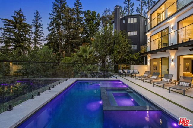 16800 Oak View Drive, Encino (los Angeles), CA 91436