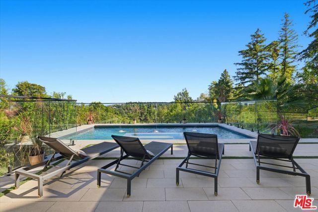 16800 Oak View Drive, Encino (los Angeles), CA 91436