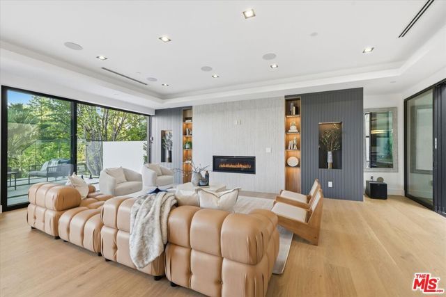 16800 Oak View Drive, Encino (los Angeles), CA 91436