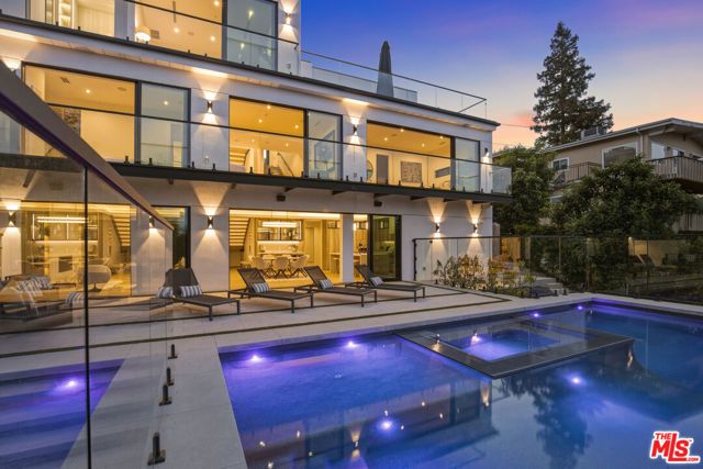 16800 Oak View Drive, Encino (los Angeles), CA 91436