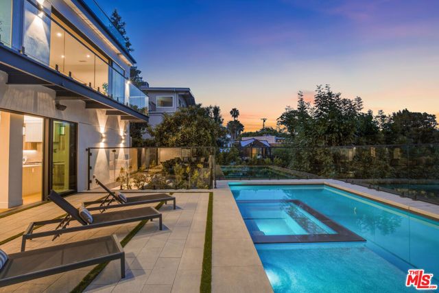 16800 Oak View Drive, Encino (los Angeles), CA 91436