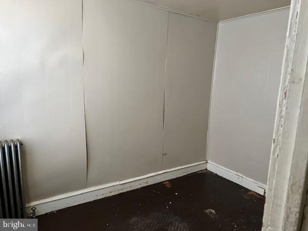 Image 11 of property listing at 2081 ANCHOR ST, Philadelphia, PA 19124