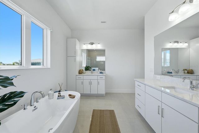 5935 REDBAY BOULEVARD, Bradenton, FL 34210