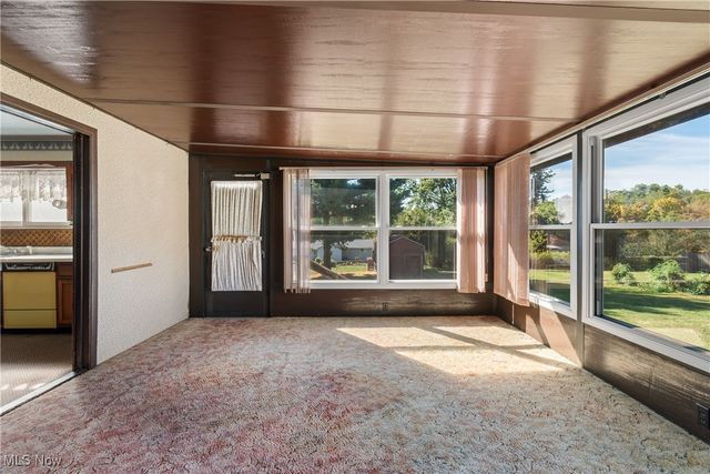 1638 Harden Drive, Barberton, OH 44203