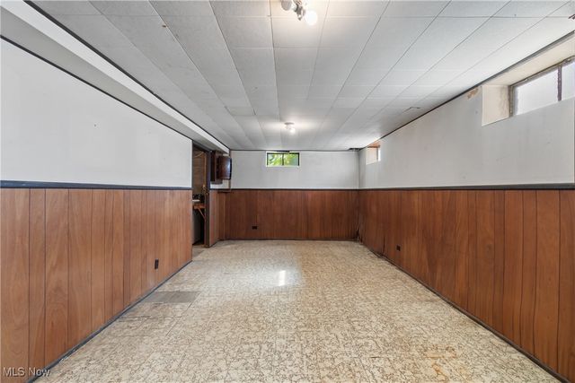 1638 Harden Drive, Barberton, OH 44203