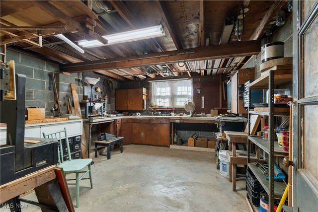 1638 Harden Drive, Barberton, OH 44203