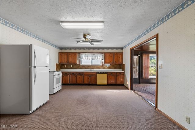 1638 Harden Drive, Barberton, OH 44203