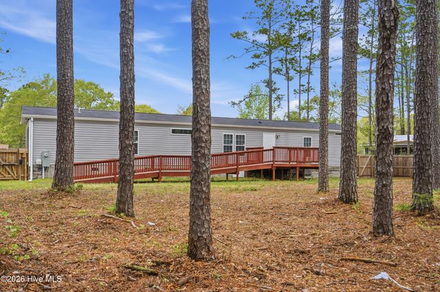 203 Hadnot Drive, Swansboro, NC 28584