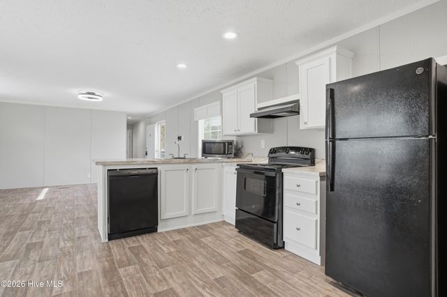 203 Hadnot Drive, Swansboro, NC 28584