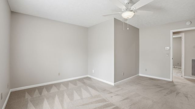 203 Marks Ave, Tullahoma, TN 37388