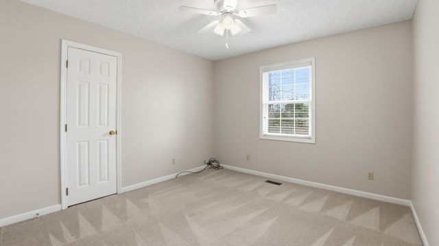 203 Marks Ave, Tullahoma, TN 37388