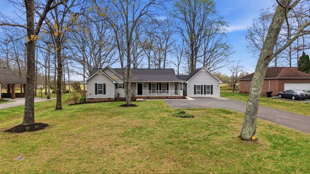203 Marks Ave, Tullahoma, TN 37388