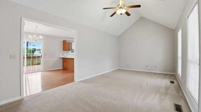 203 Marks Ave, Tullahoma, TN 37388