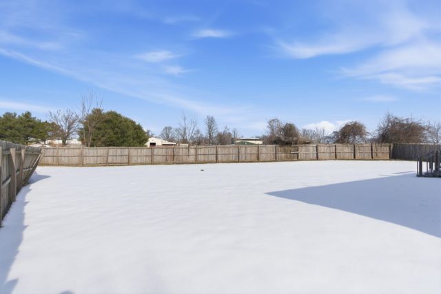 1901 E Overland Drive, Ozark, MO 65721