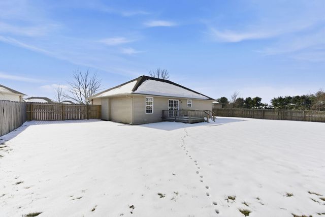 1901 E Overland Drive, Ozark, MO 65721