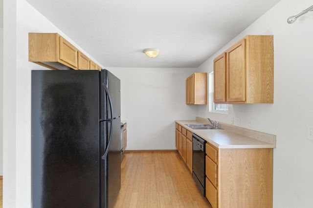 1901 E Overland Drive, Ozark, MO 65721