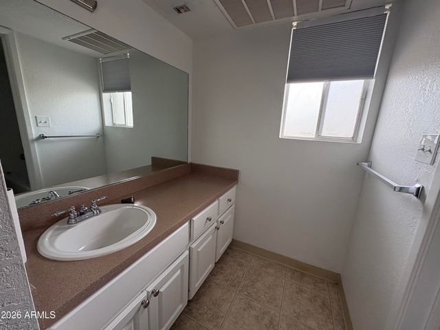 7141 N 16th Street 212, Phoenix, AZ 85020