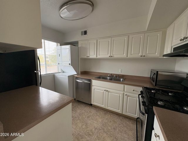 7141 N 16th Street 212, Phoenix, AZ 85020