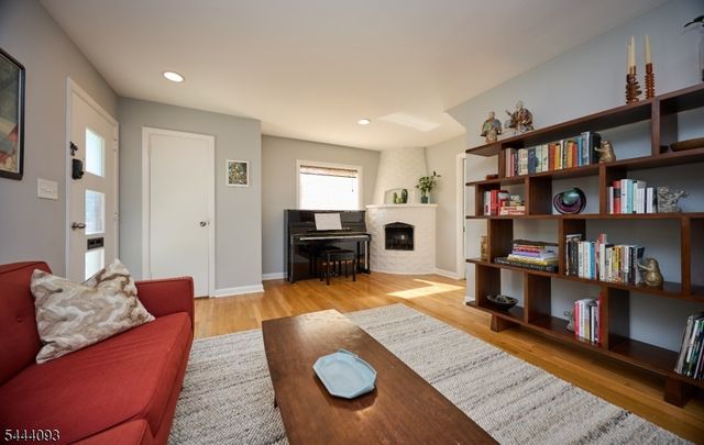 745 Mclaughlin Pl, City Of Orange Twp., NJ 07050