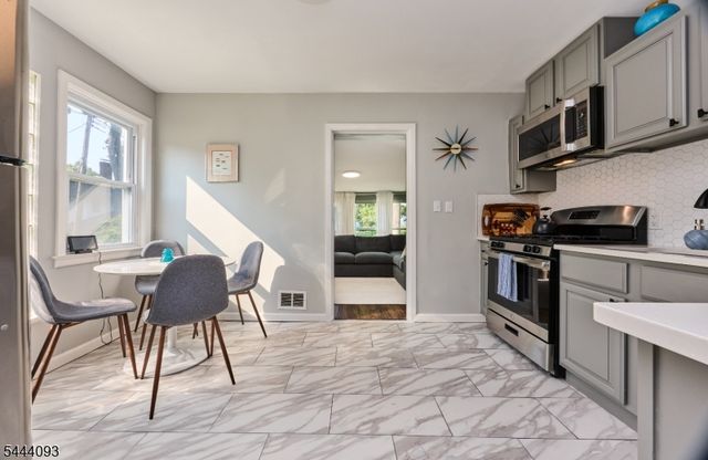 745 Mclaughlin Pl, City Of Orange Twp., NJ 07050