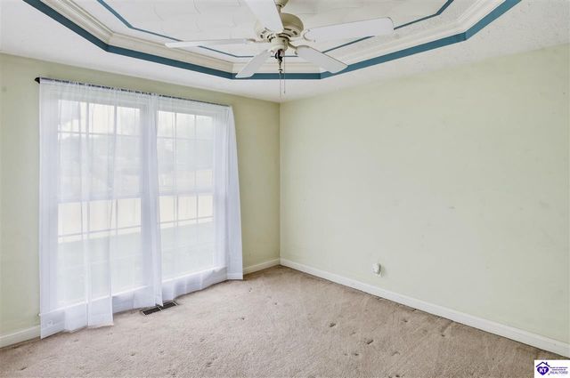 3411 E Hebron Lane, Shepherdsville, KY 40165