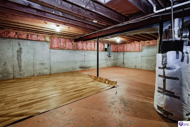 3411 E Hebron Lane, Shepherdsville, KY 40165