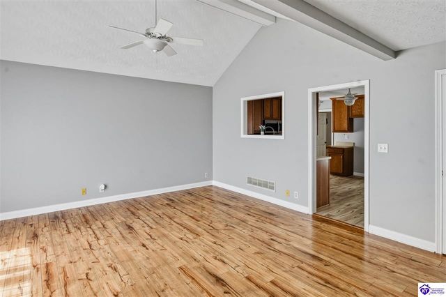 3411 E Hebron Lane, Shepherdsville, KY 40165