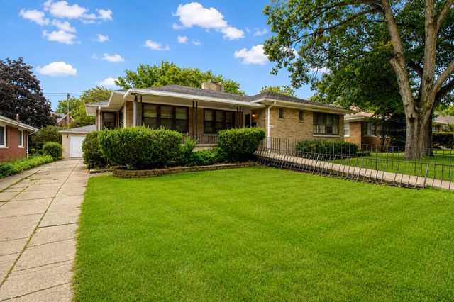 1067 Wentworth Avenue, Calumet City, IL 60409