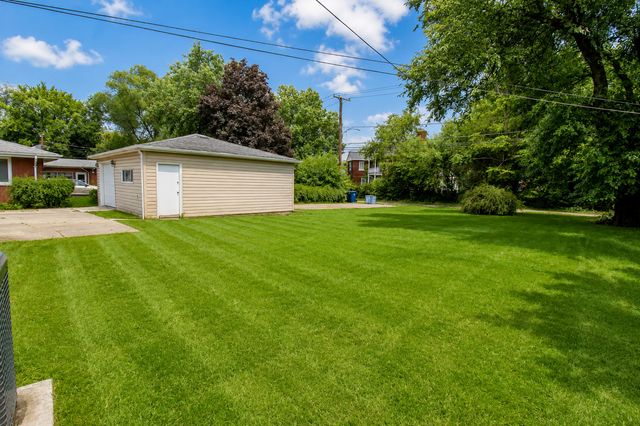 1067 Wentworth Avenue, Calumet City, IL 60409