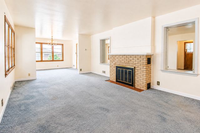 1067 Wentworth Avenue, Calumet City, IL 60409