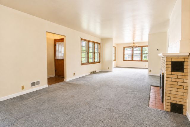 1067 Wentworth Avenue, Calumet City, IL 60409