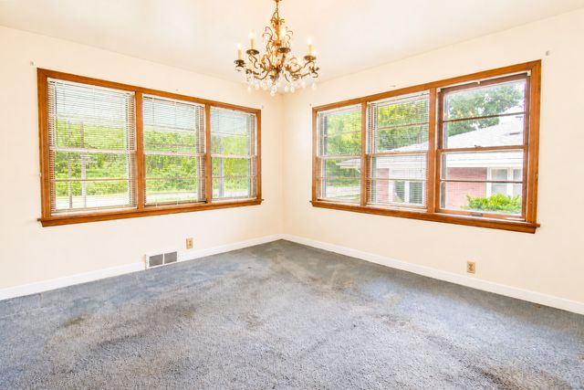 1067 Wentworth Avenue, Calumet City, IL 60409