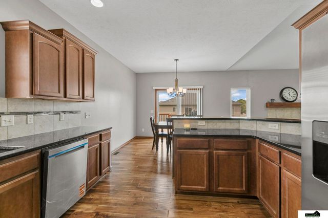 7537 S 79th Street, Lincoln, NE 68516