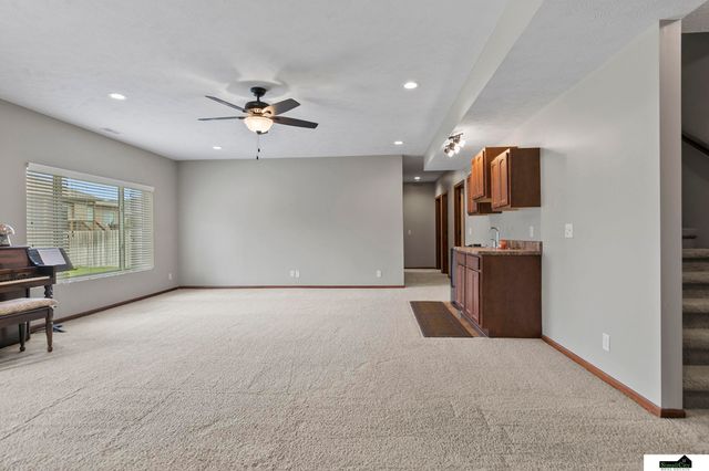 7537 S 79th Street, Lincoln, NE 68516