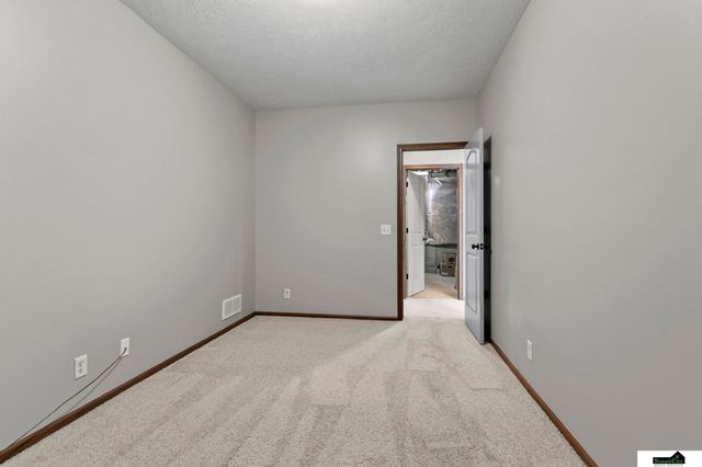 7537 S 79th Street, Lincoln, NE 68516
