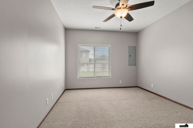 7537 S 79th Street, Lincoln, NE 68516