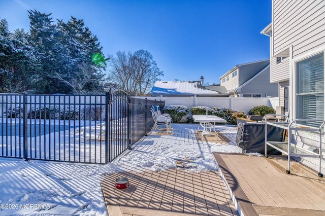 809 Wall Road, Spring Lake Heights, NJ 07762